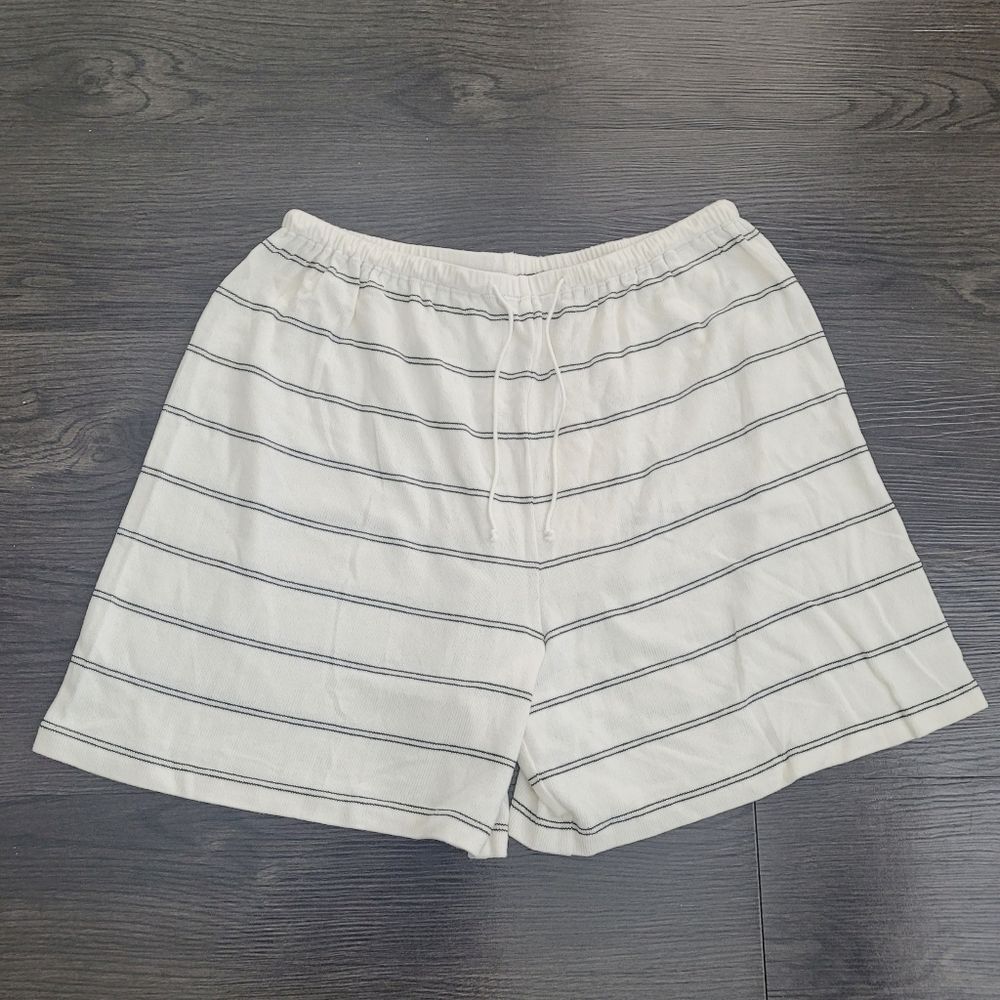 Vince Striped Knit Shorts NWT Small Quiet Luxury Coastal Travel Resortwear